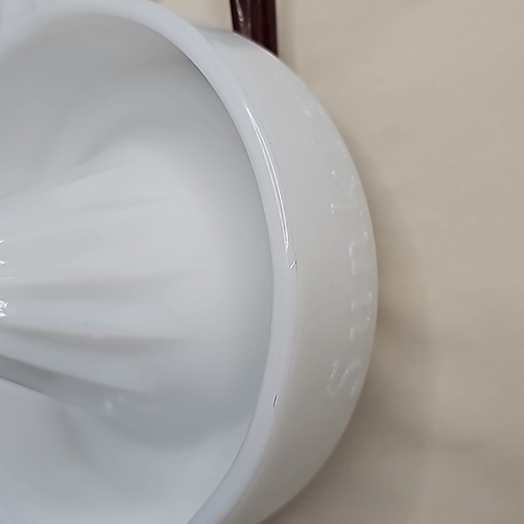 Vtg Sunkist Reamer Juicer Milkglass Free Shipping - Picture 5 of 6